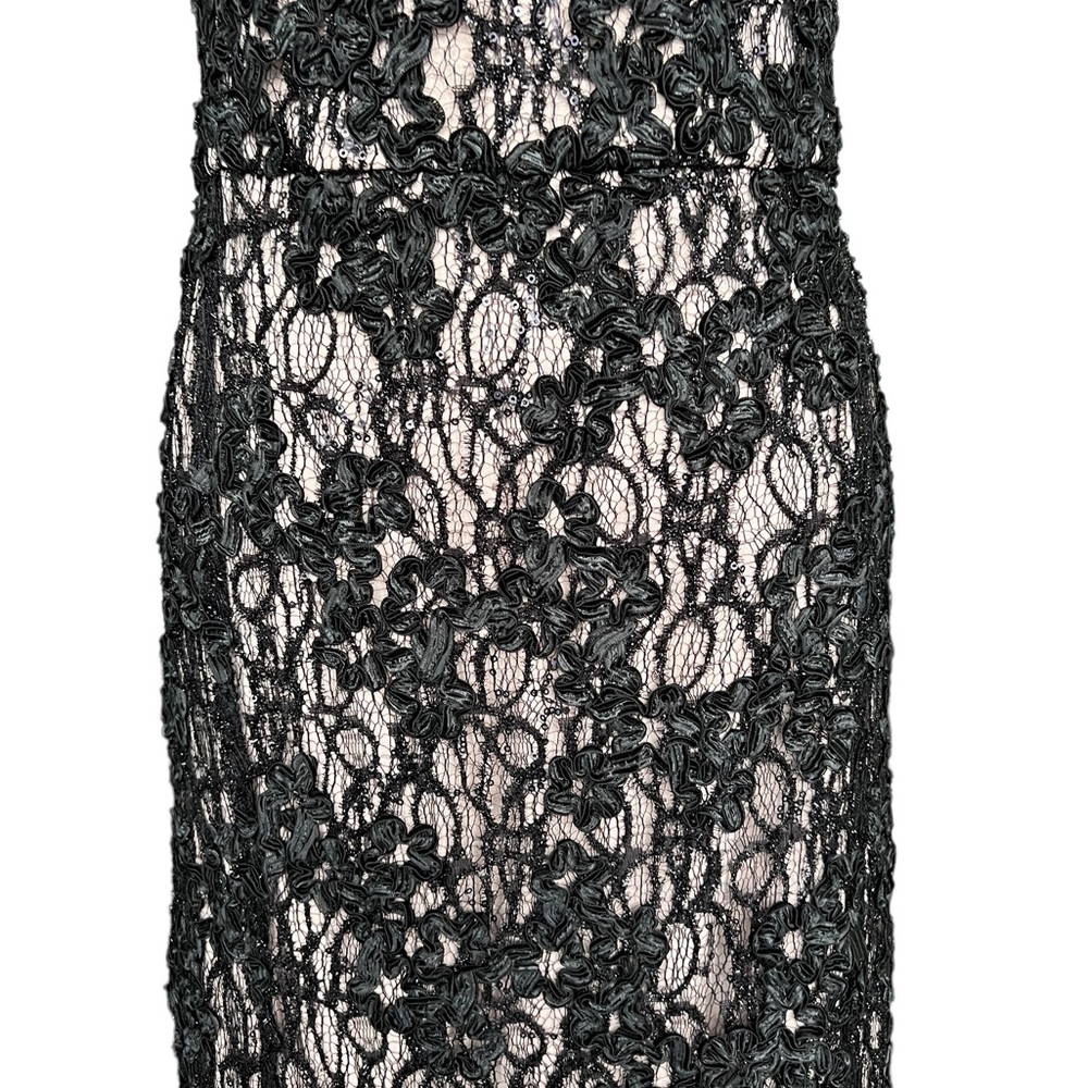 JS Collection Gown - Picture 10 of 14